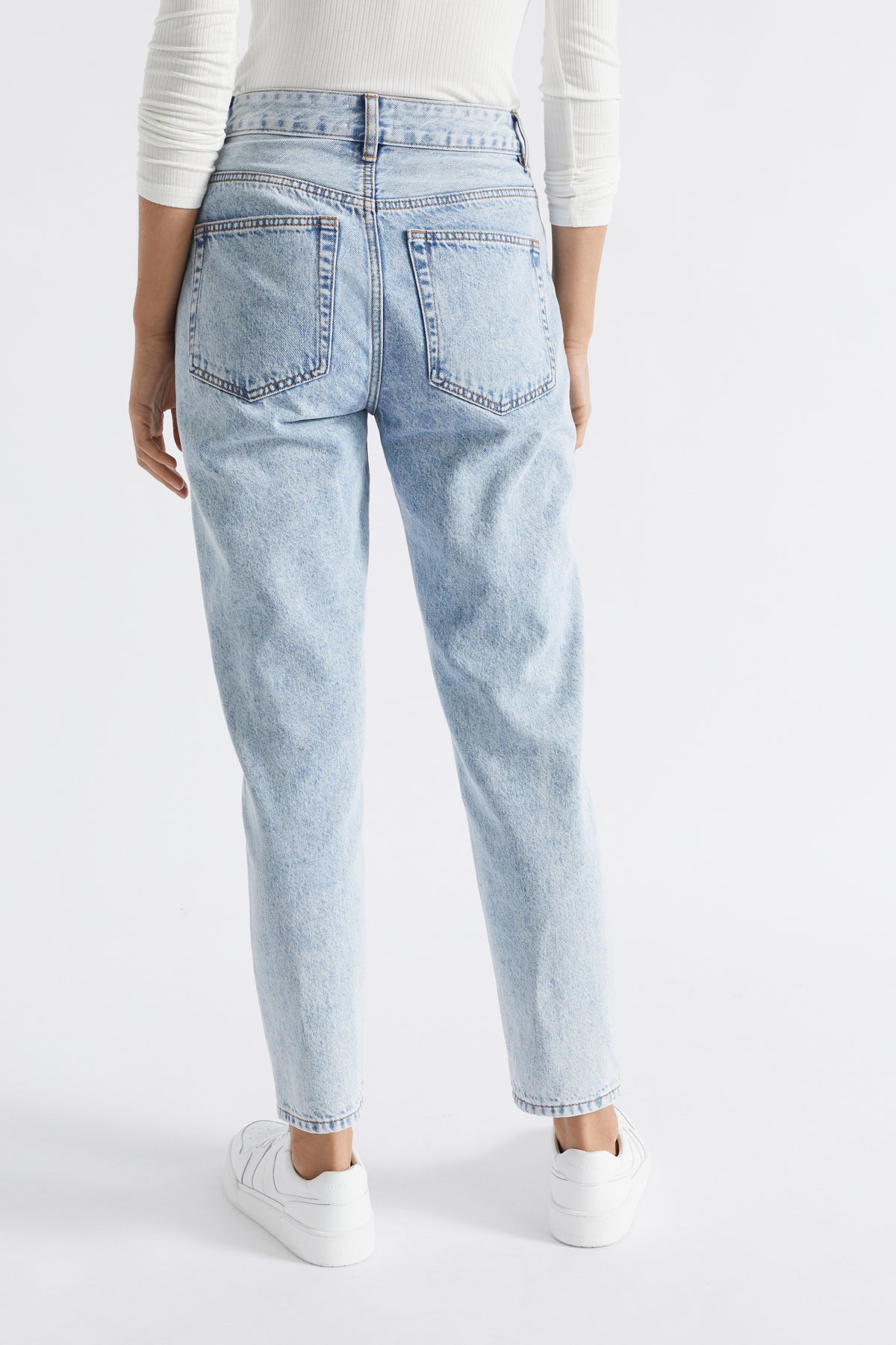 Core Slim Leg Rigid Jean