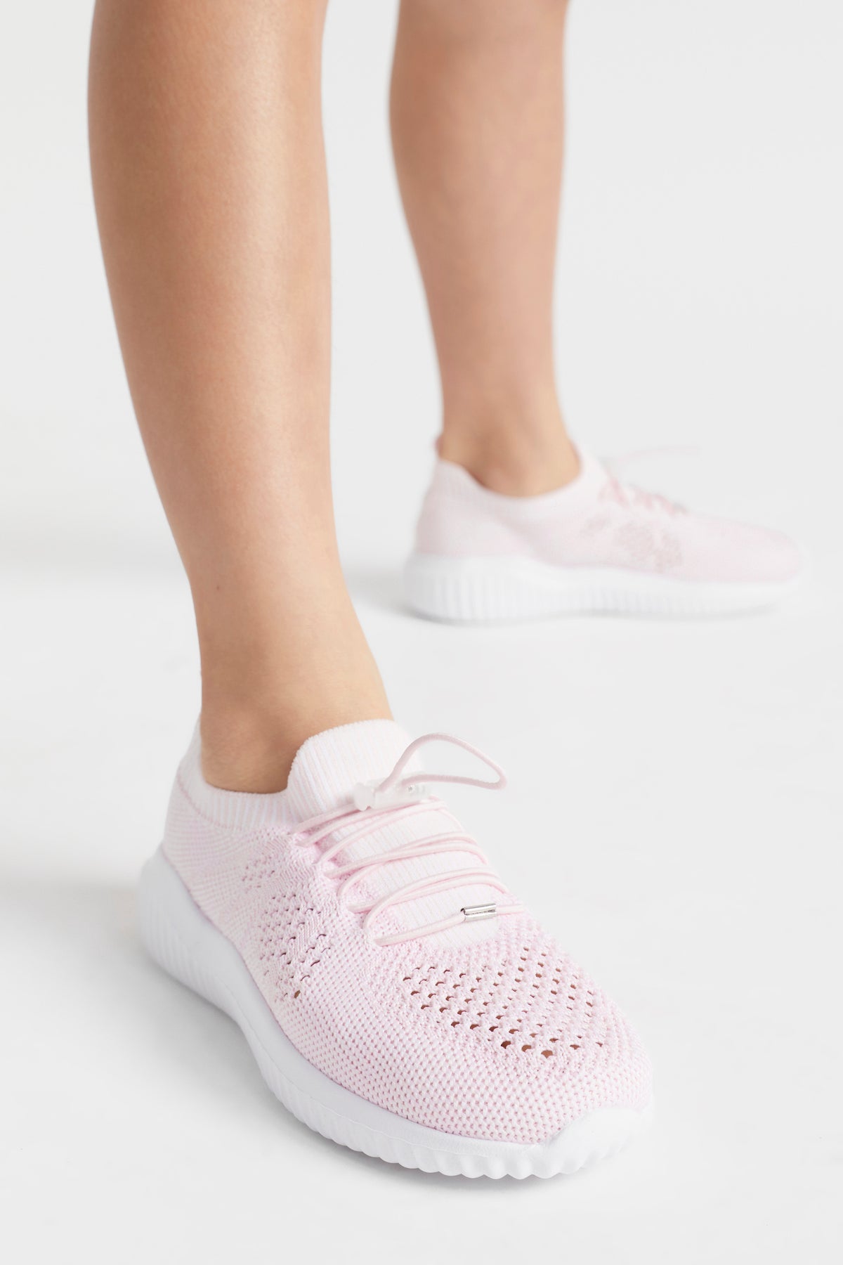 Knit Trainer