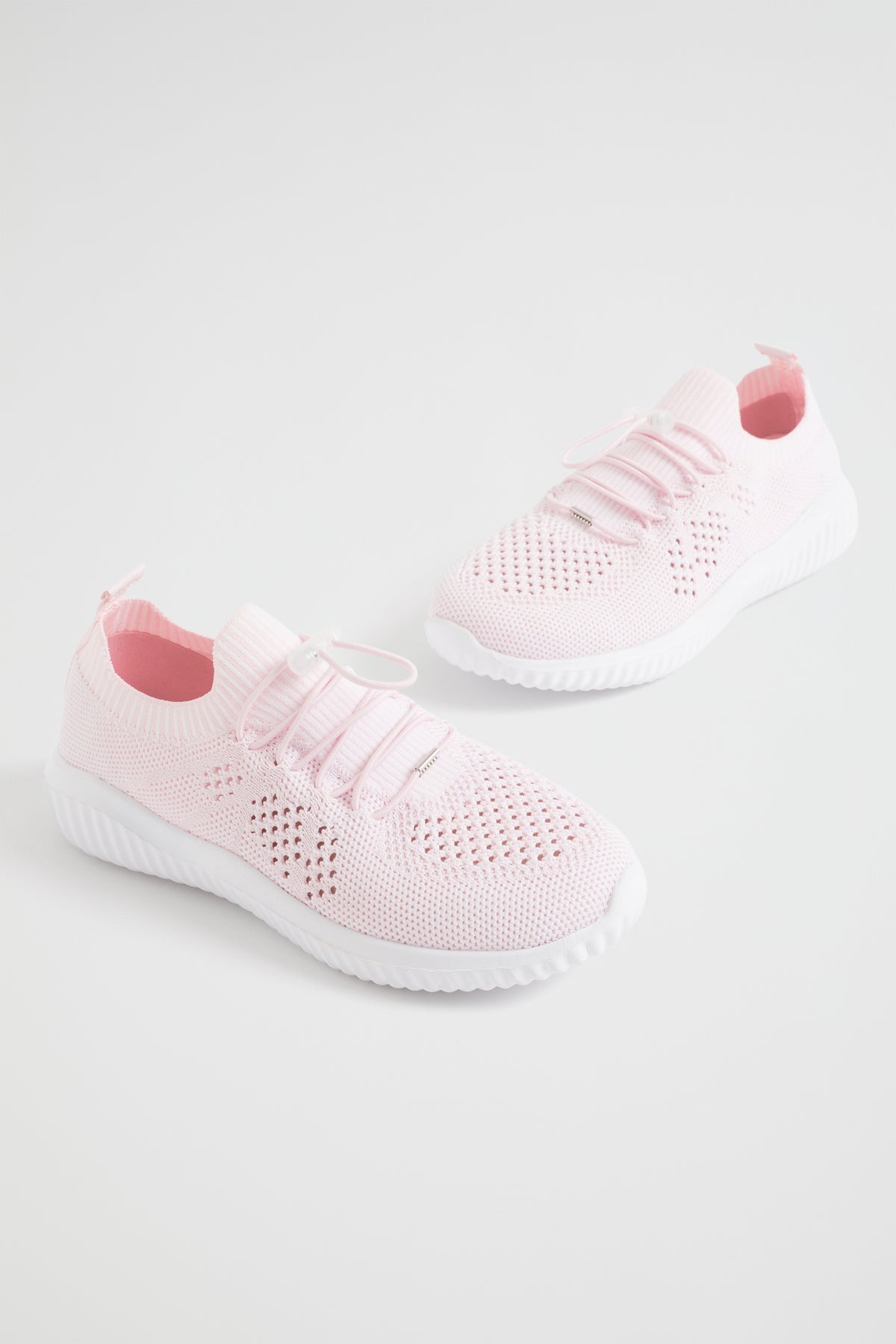 Knit Trainer
