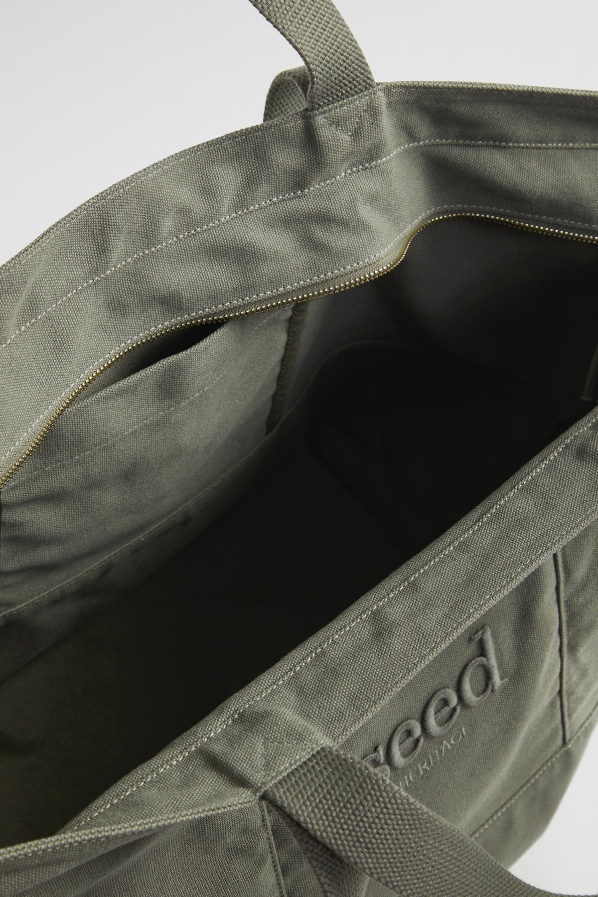 Seed Overnight Bag