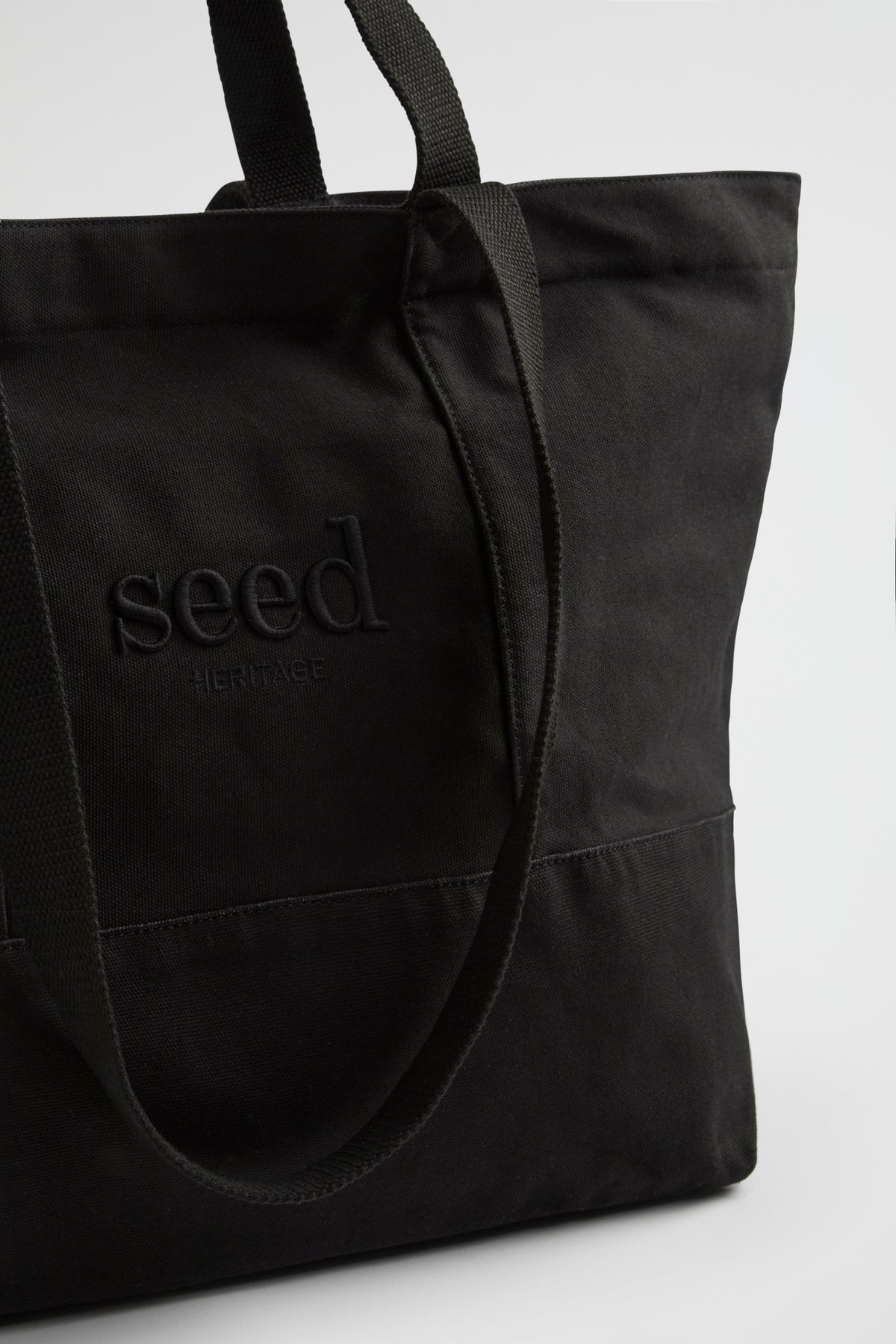 Seed Overnight Bag