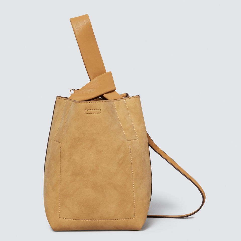 Relaxed Bucket Bag  