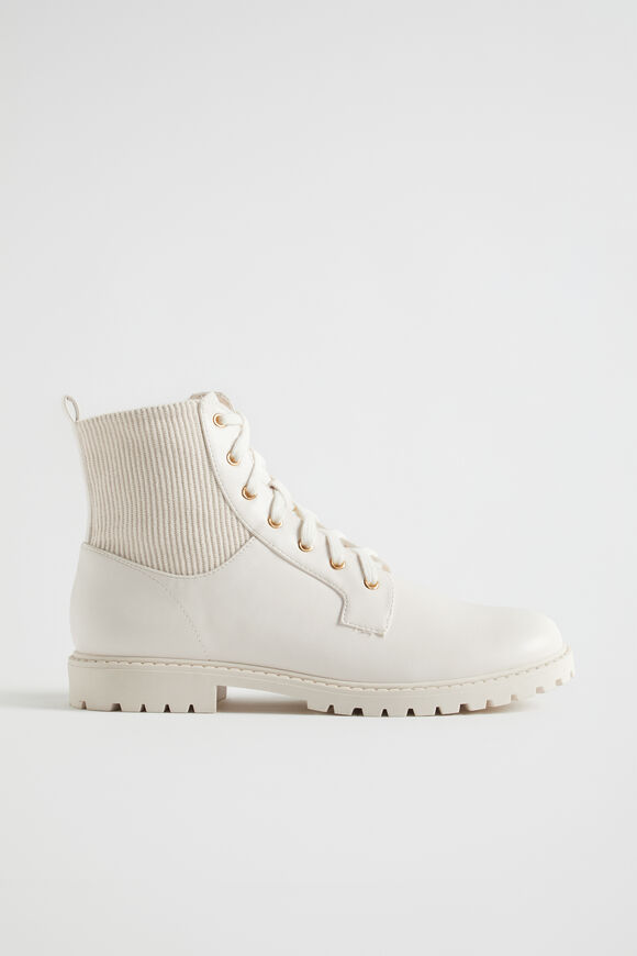 Hiking Boot  Creme  hi-res