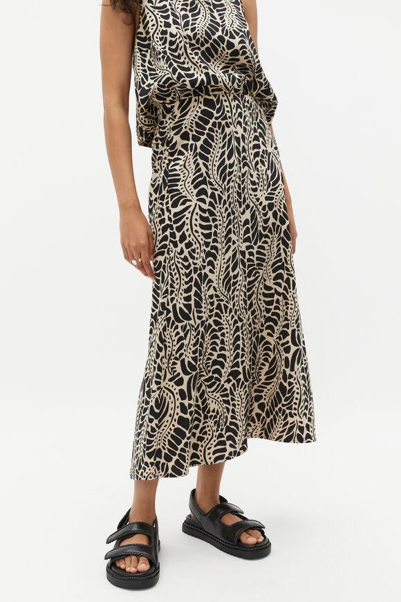Motif Print Skirt  Motif Print  hi-res
