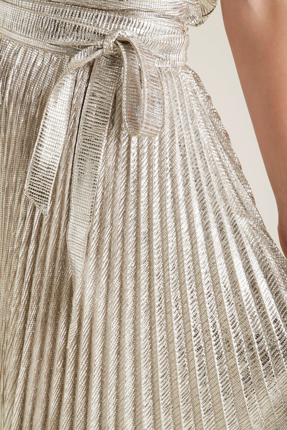 Metallic Stepped Skirt  