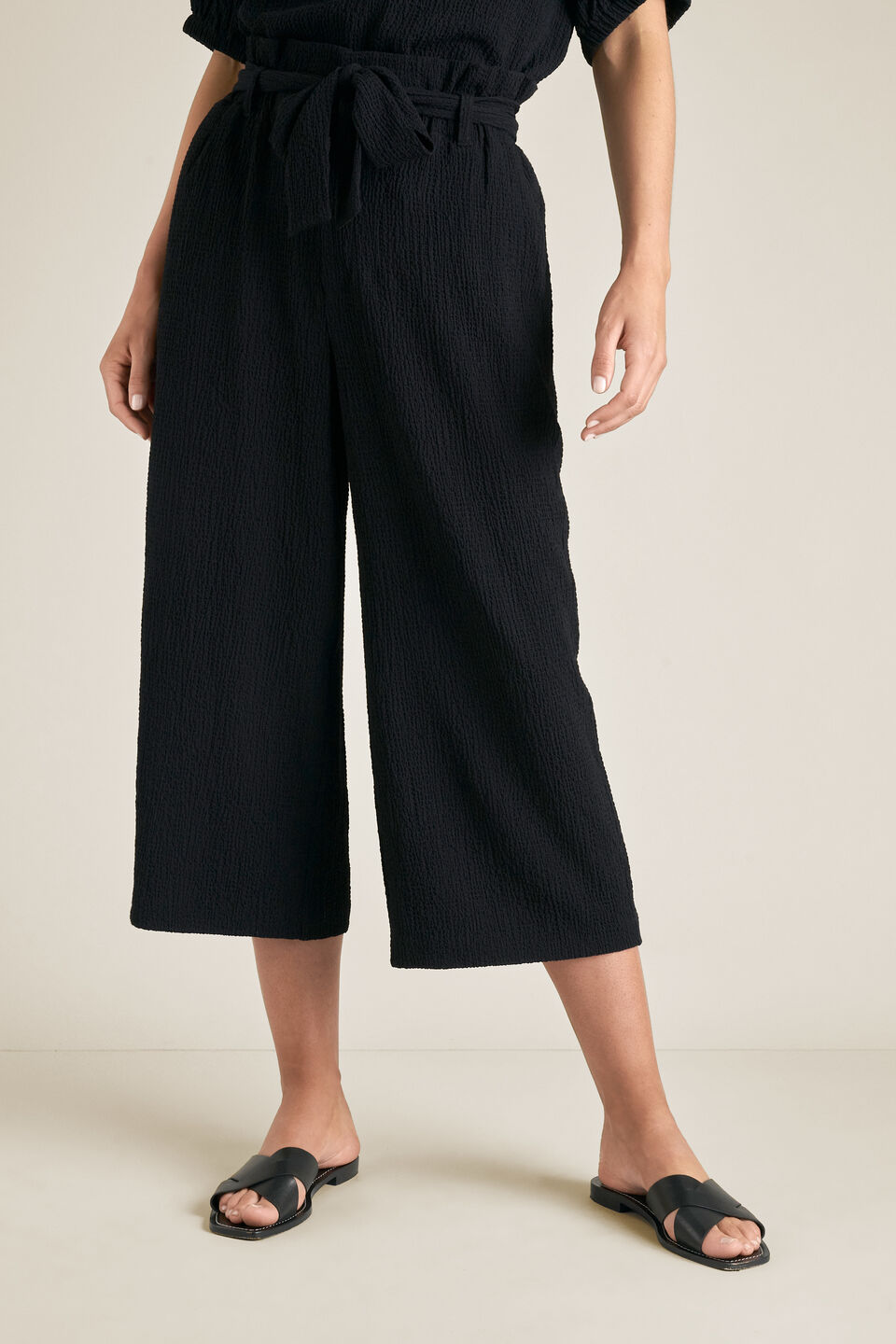 Textured Crop Pant  