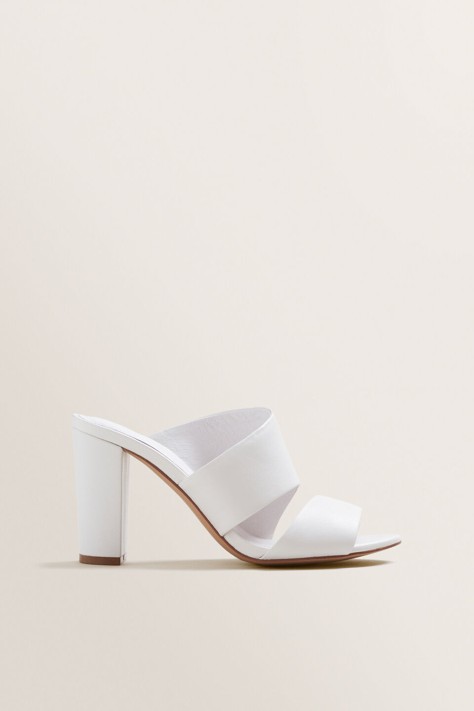 Amanda Heel  Stone
