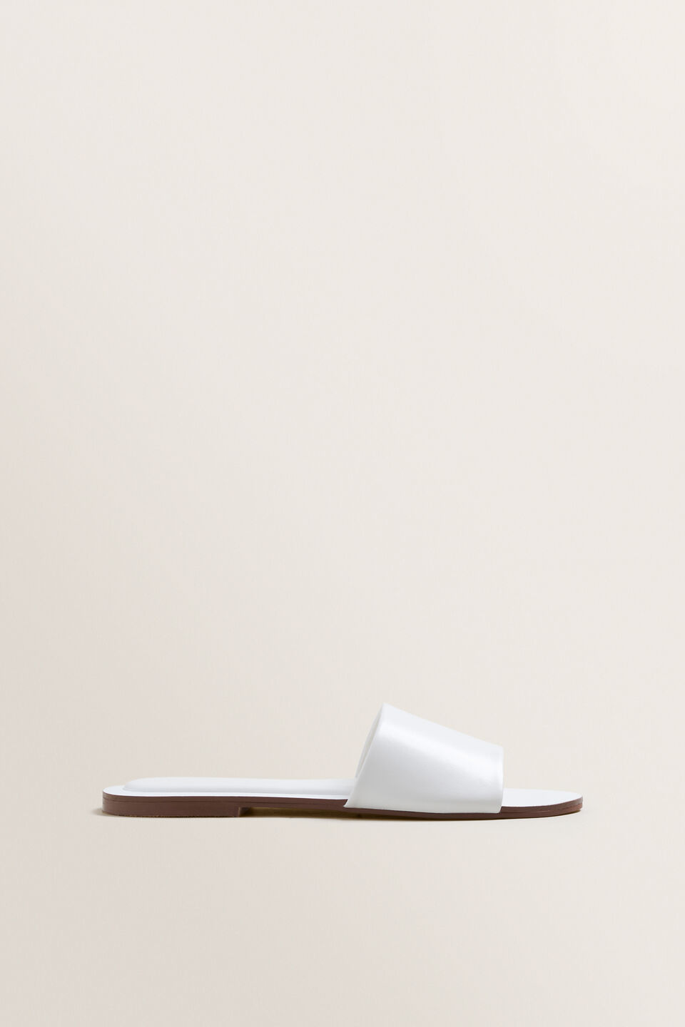 Amy Slide  White