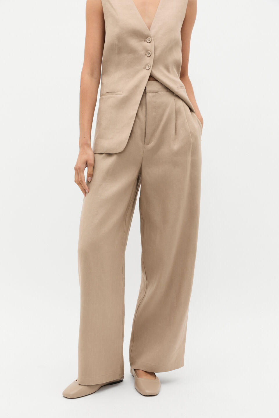 Tailored Linen Pleat Pant  Cookie