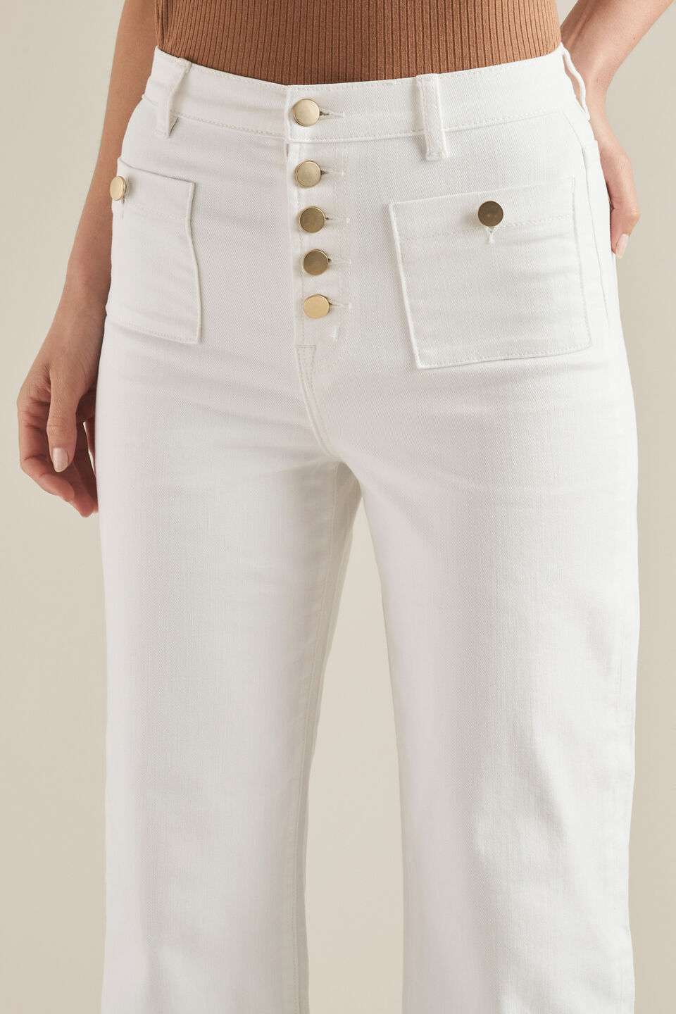 Button Detail Jean  1