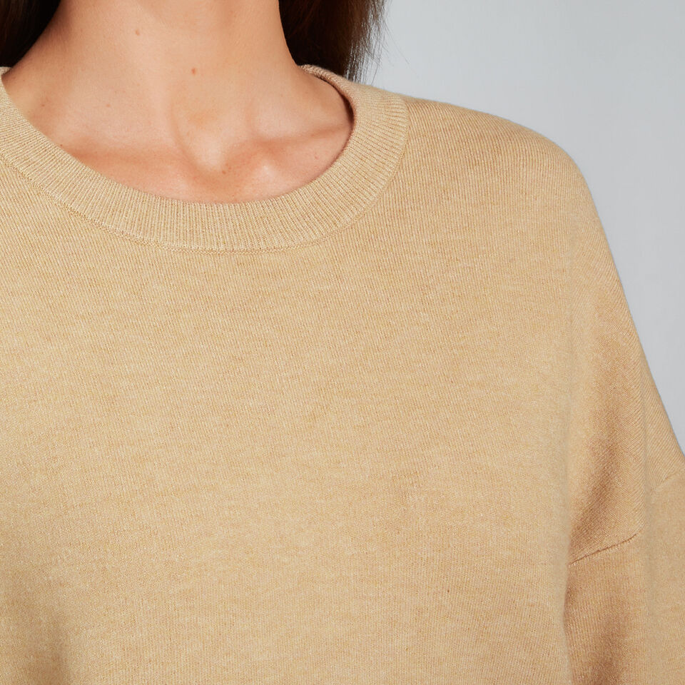 Curve Hem Easy Sweater  