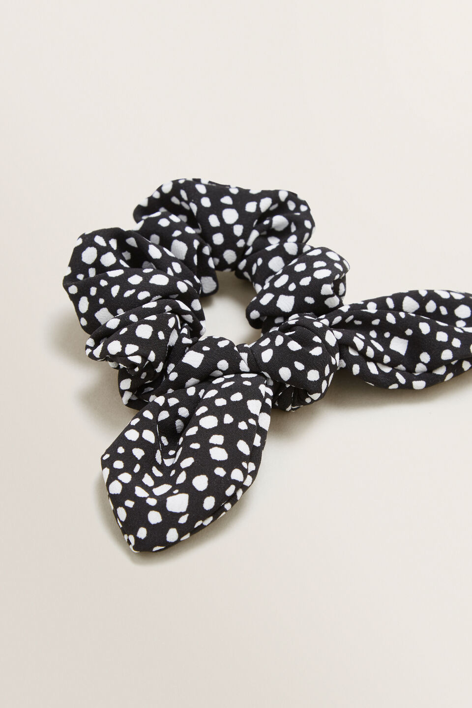Bow Scrunchie  