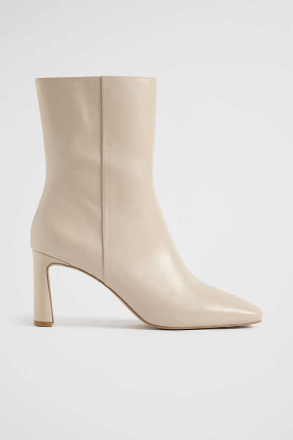 Ebony Ankle Boot  Vanilla  hi-res