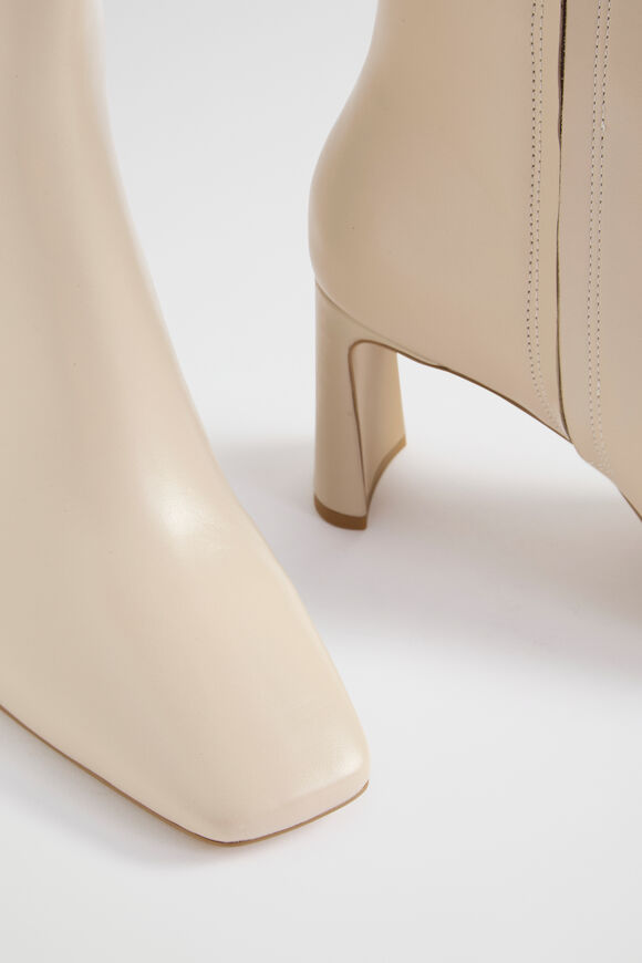 Ebony Ankle Boot  Vanilla  hi-res