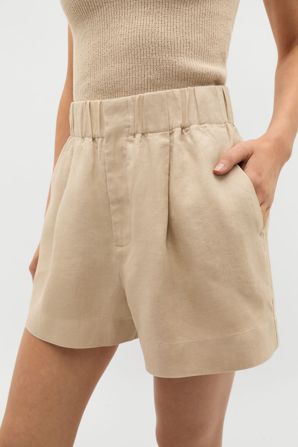 Core Linen Gathered Palazzo Short  Iced Latte