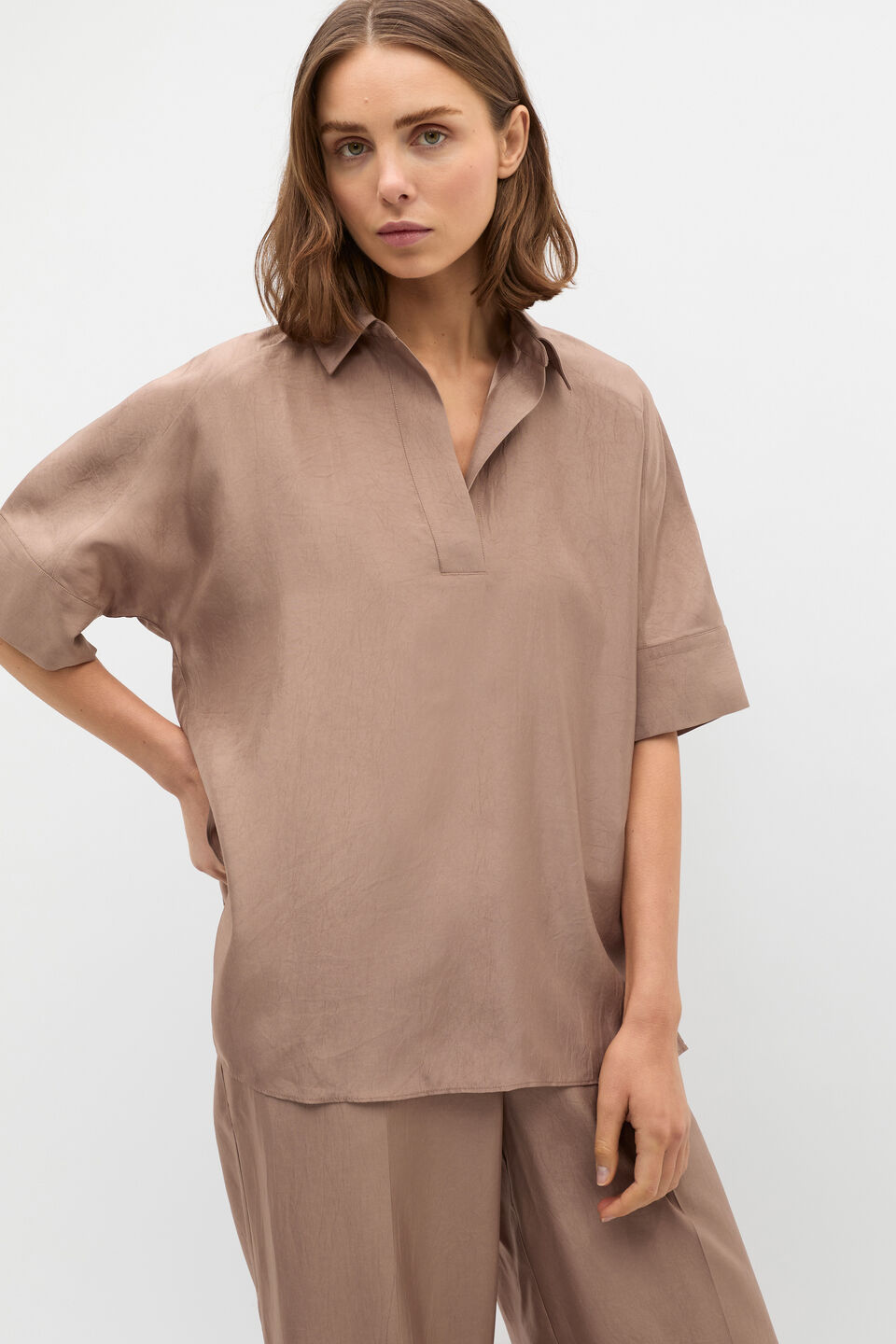 Crinkled Satin Collared Popover  Nutmeg