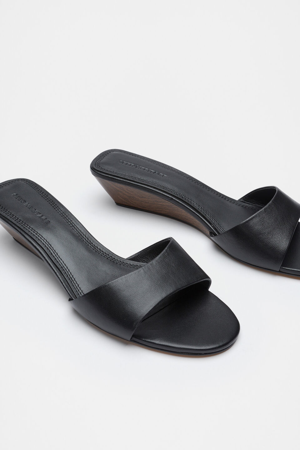 Saige Wedge  Black