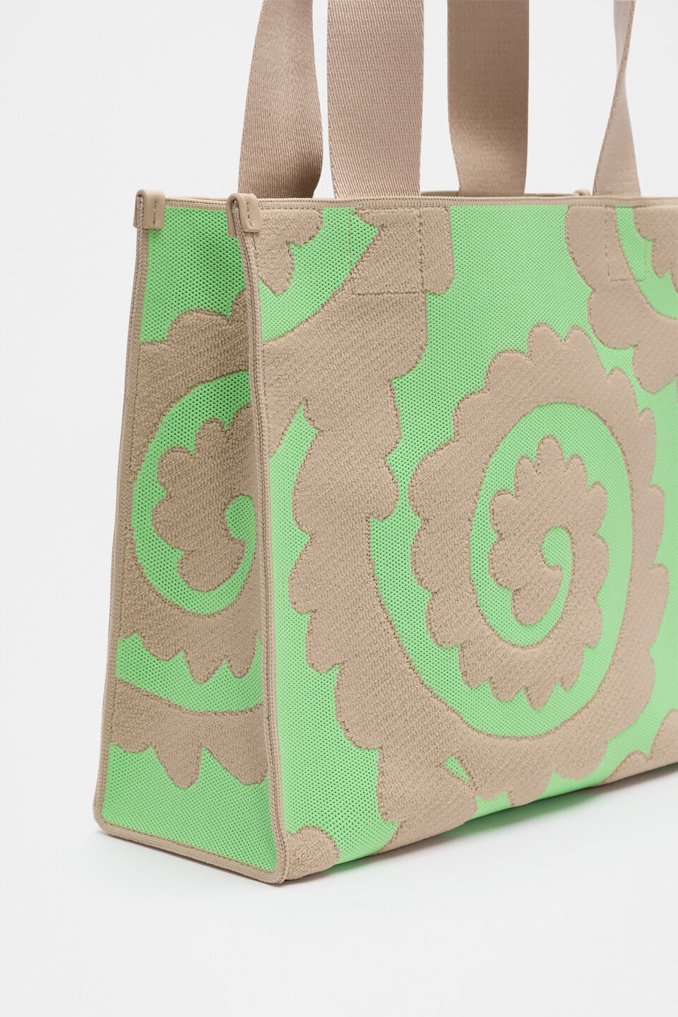 Printed Knit Tote  Retro Swirl