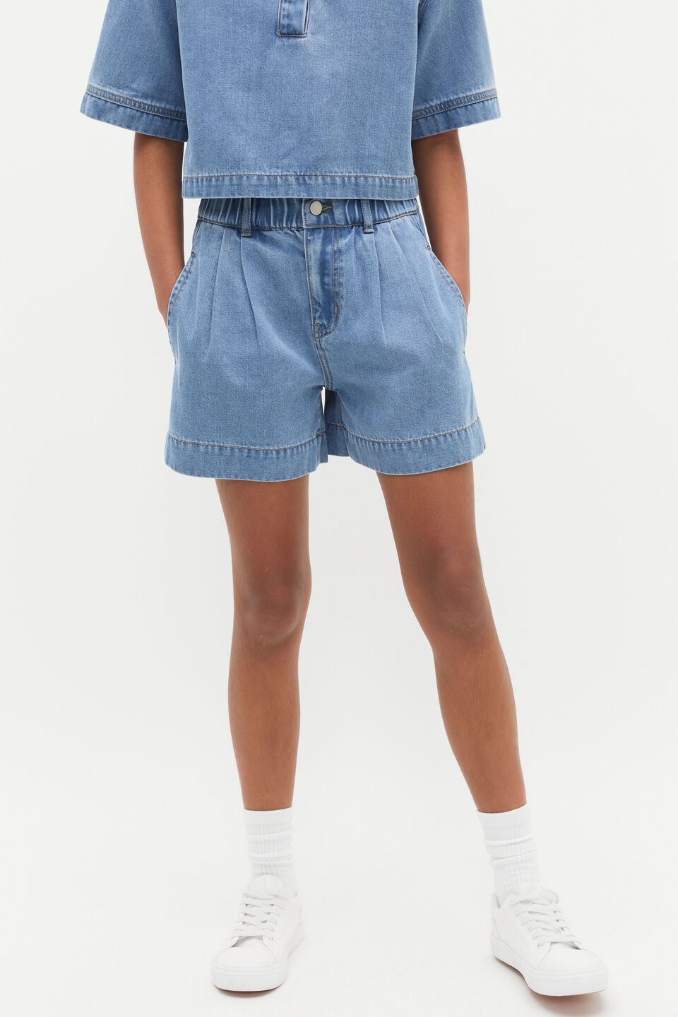 Pleat Denim Short  Mid Wash