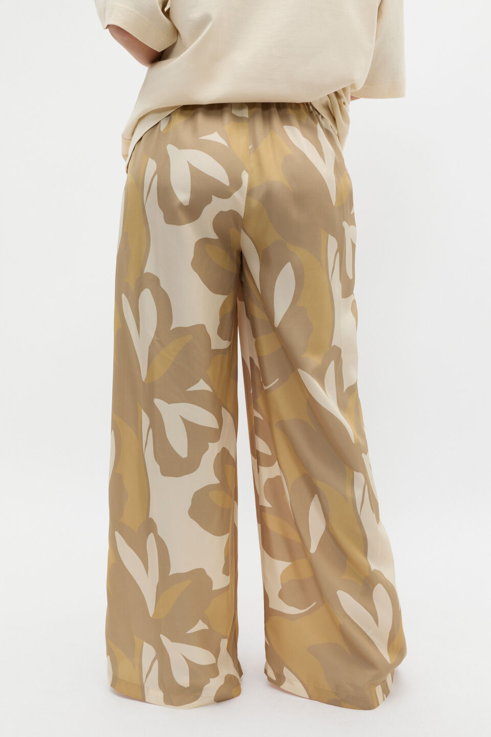 Satin Printed Pant  Multi
