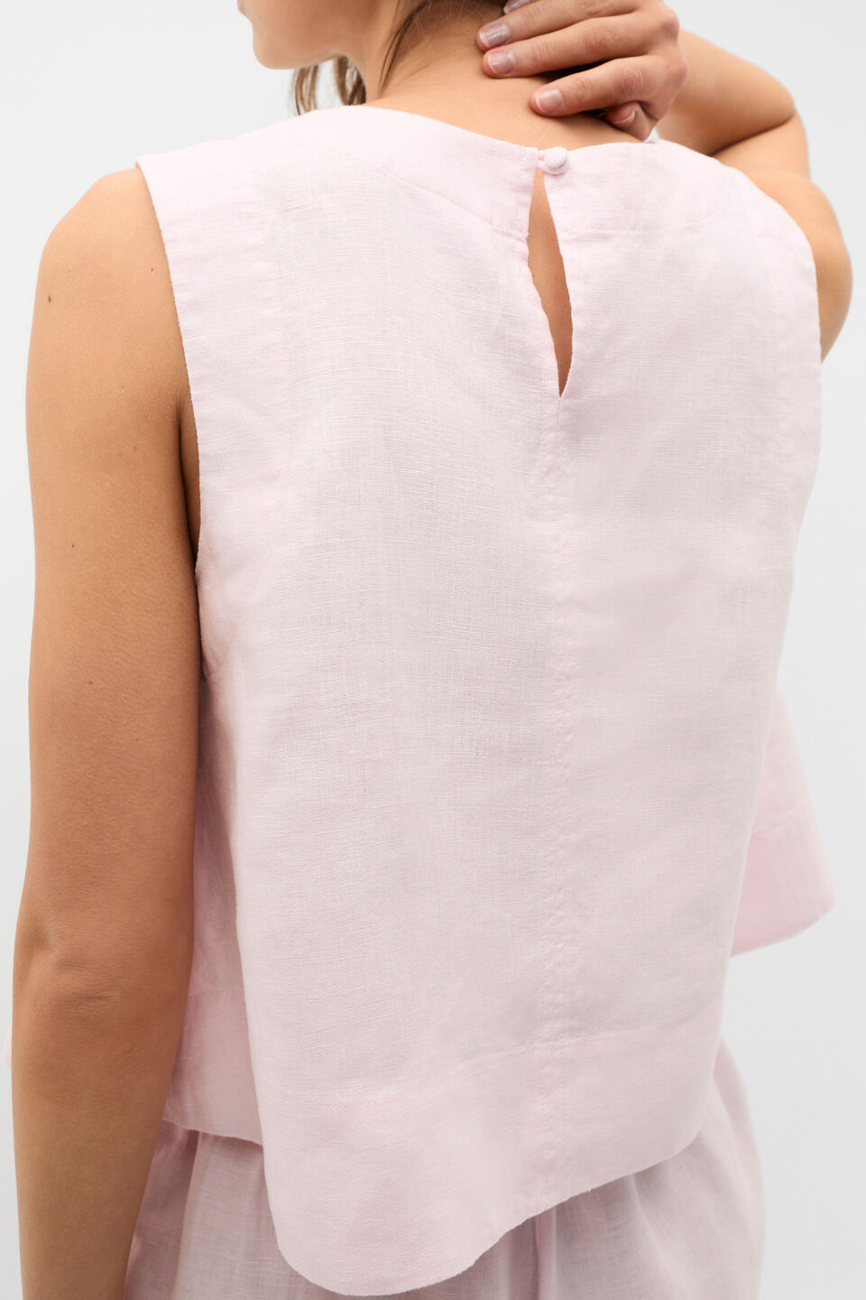 Core Linen Shell Top  Primrose
