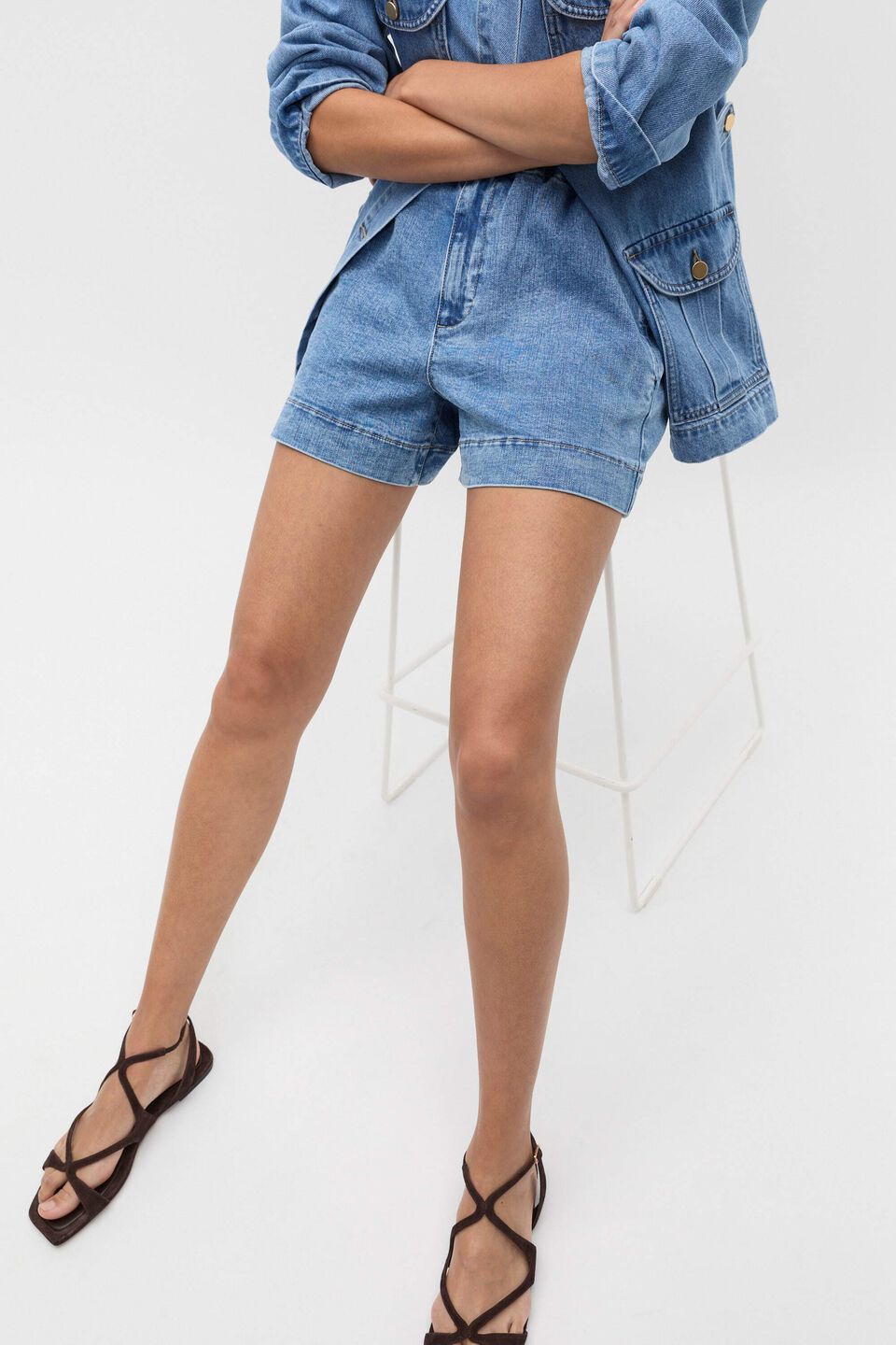 Core Denim Gathered Short  Mist Blue Wash