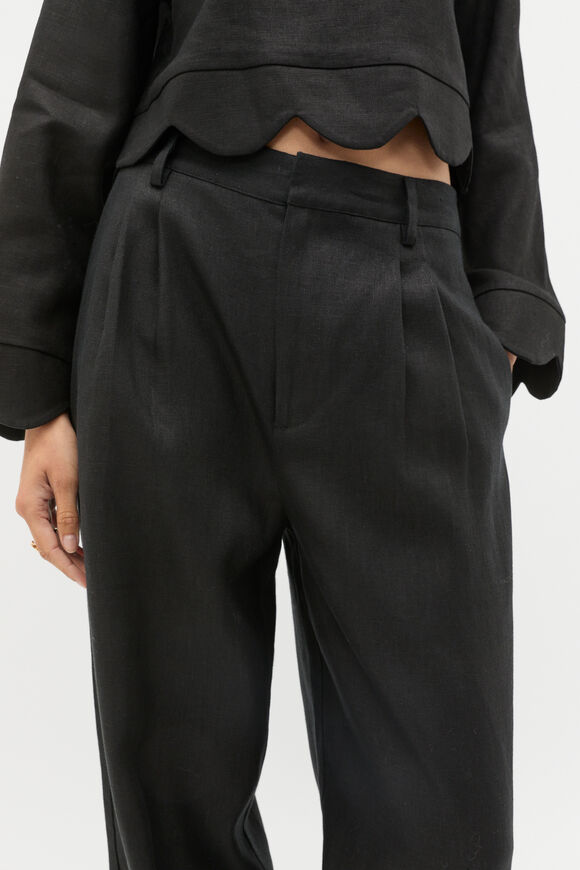 Tailored Linen Pleat Pant  Black  hi-res