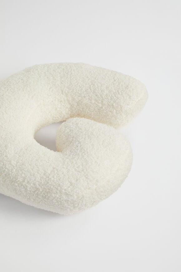 Teddy Initial Cushion Creme  G  hi-res