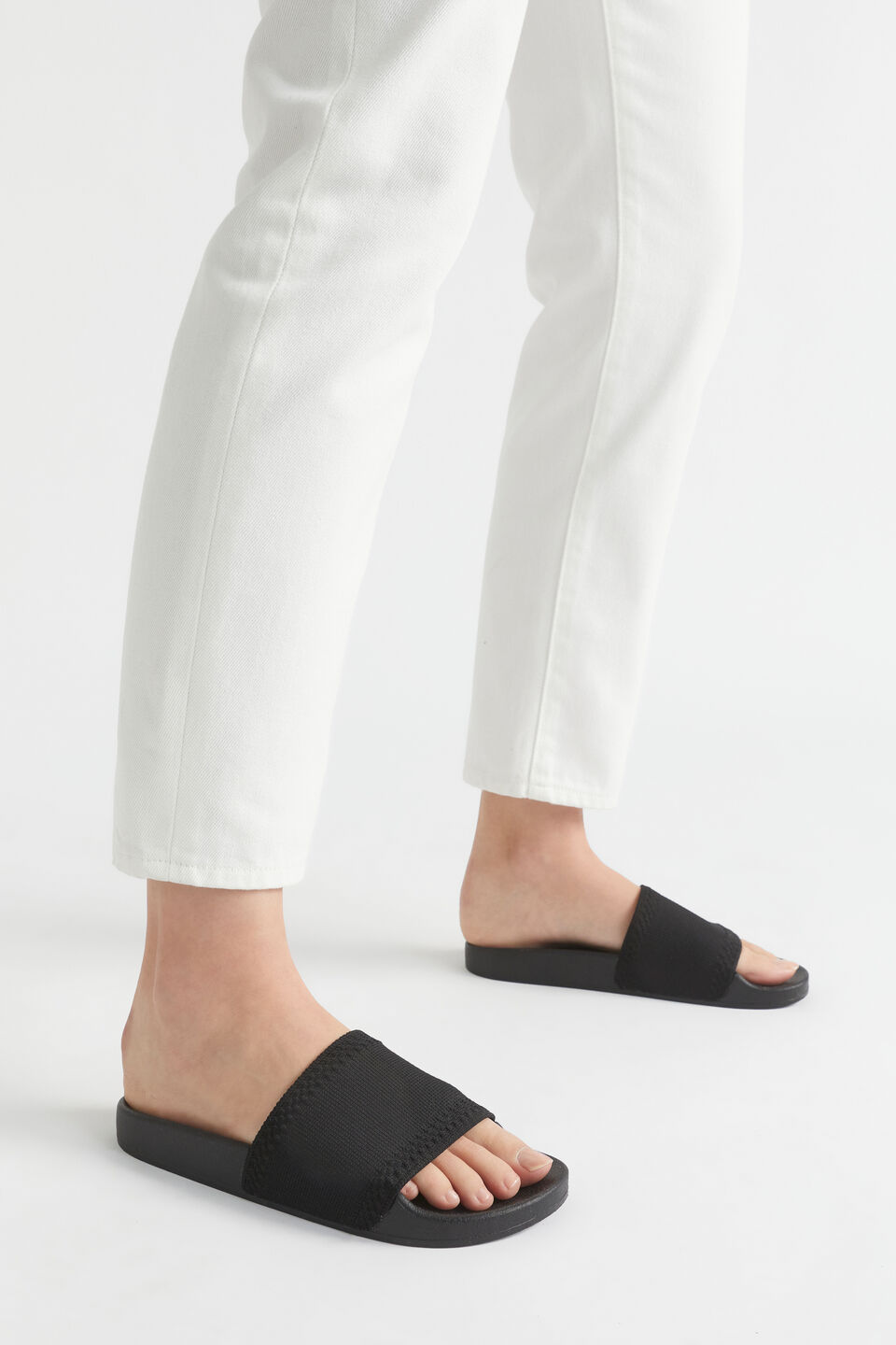 Seed Knit Pool Slide  Black