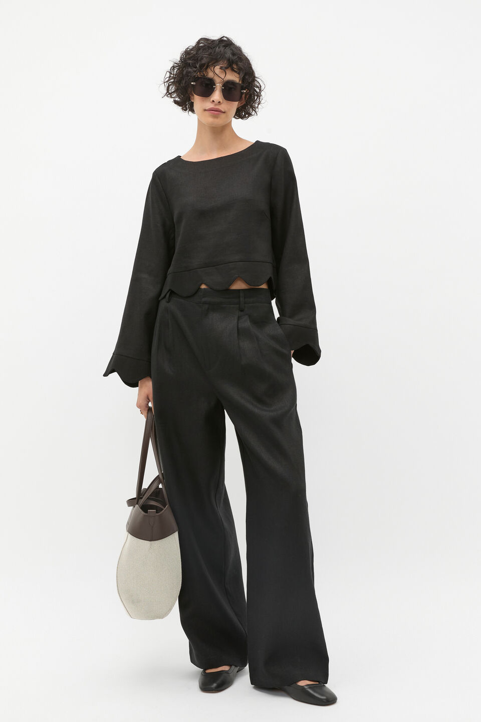 Scallop Hem Shell Top  Black