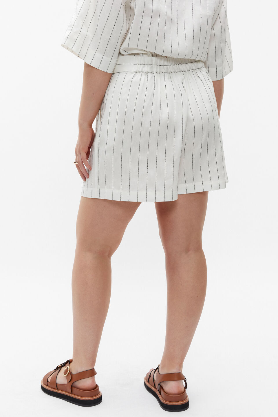 Linear Stripe Short  Cloud Cream Stripe