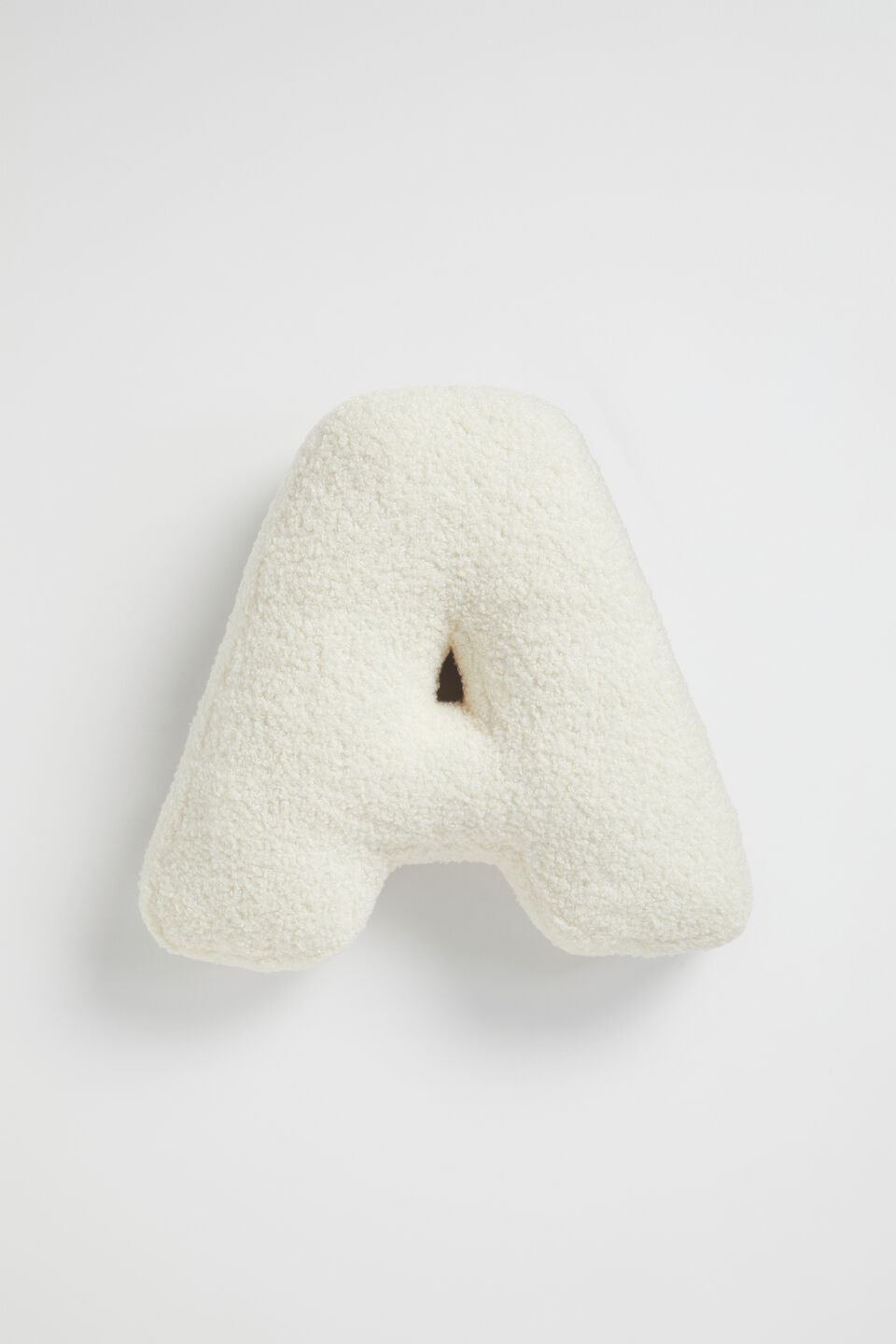 Teddy Initial Cushion Creme  A