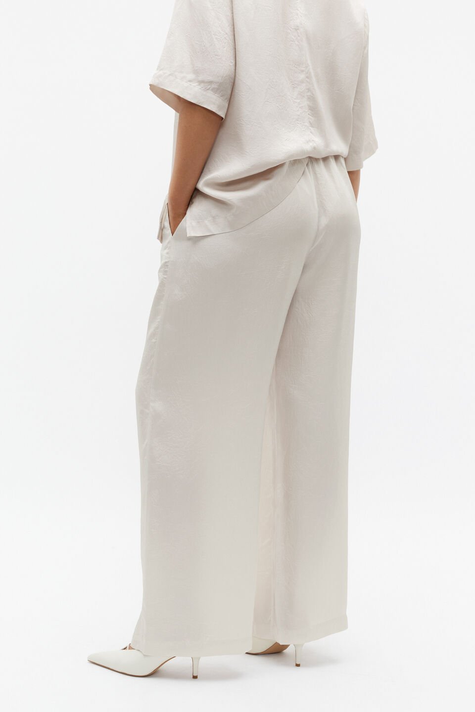 Textured Satin Elasticated Pant  Oat