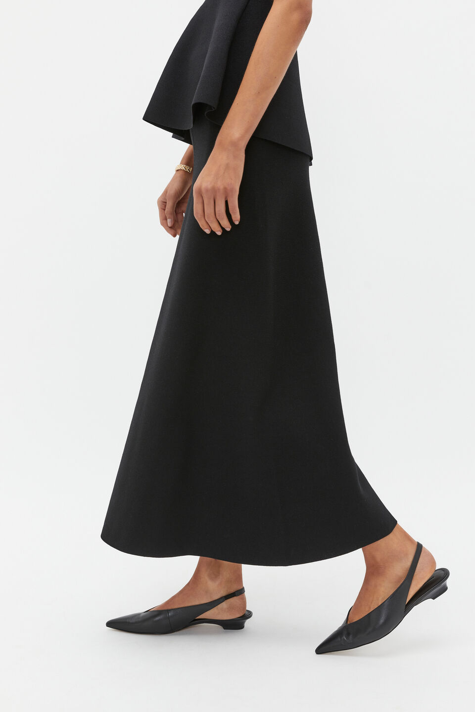 Crepe Knit Swing Skirt  Black