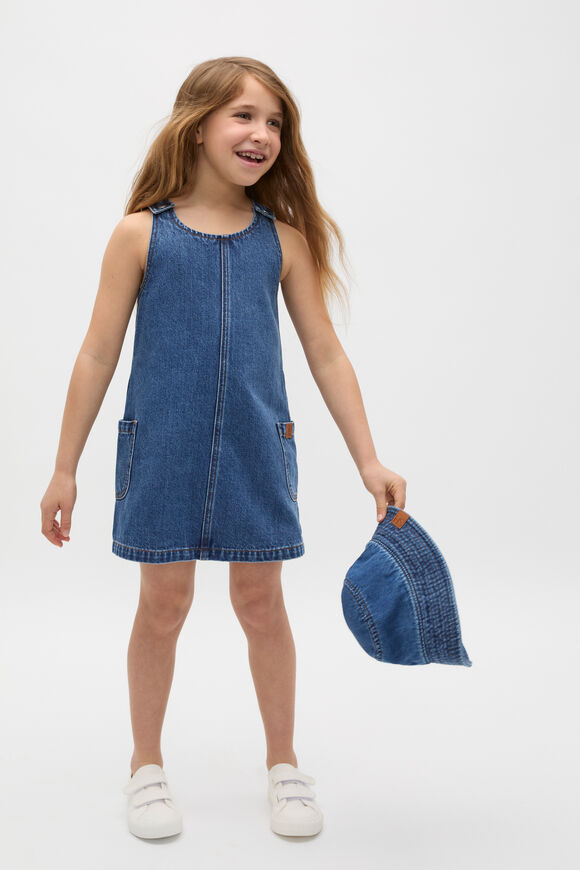 Logo Pinafore  Heritage Wash  hi-res