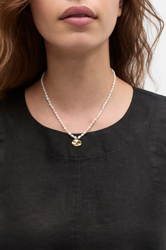 Pearly Pendant Necklace  Pearl  hi-res