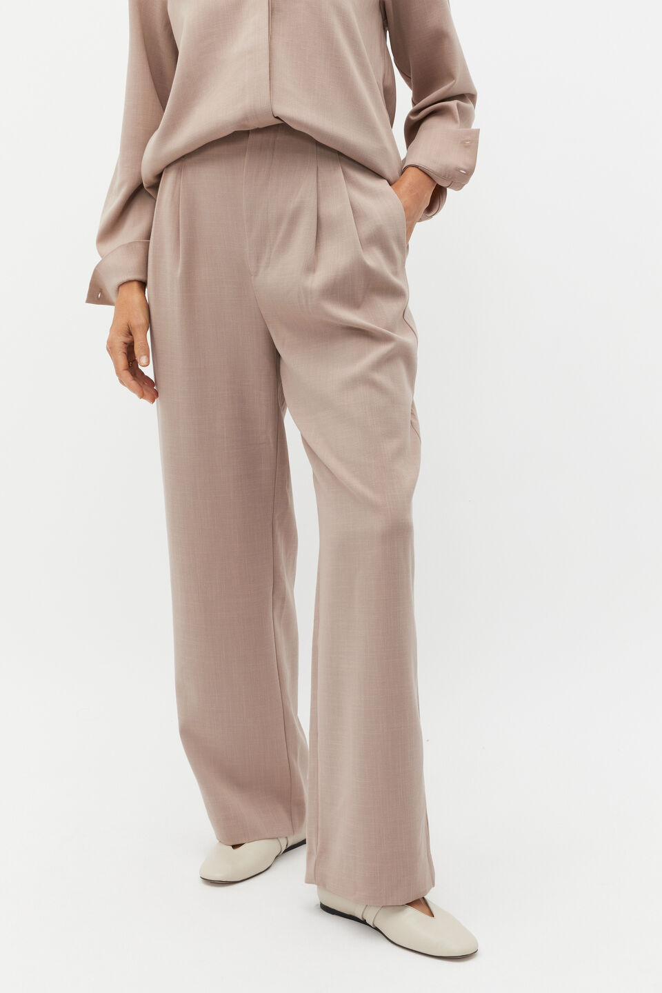 Tailored High Rise Pant  Cookie