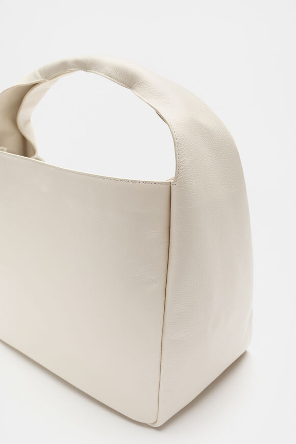 Leather Curved Tote  Tofu  hi-res
