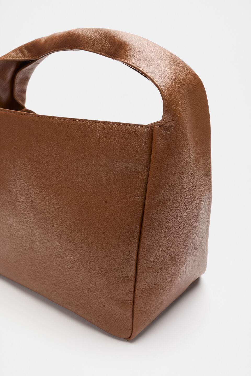 Leather Curved Tote  Deep Tan
