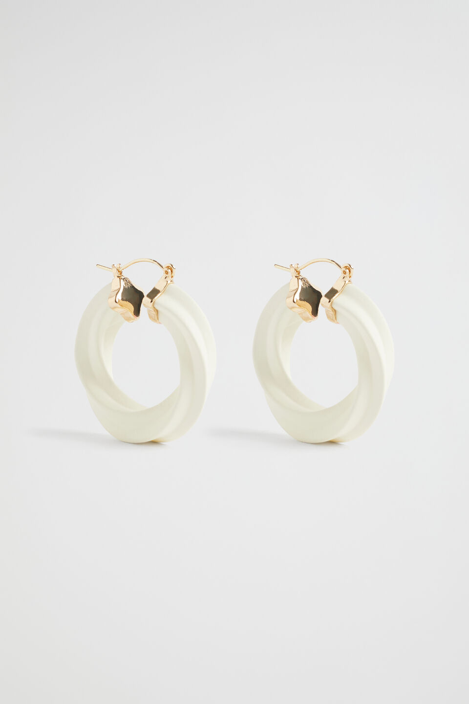 Twist Hoop  Cloud Cream