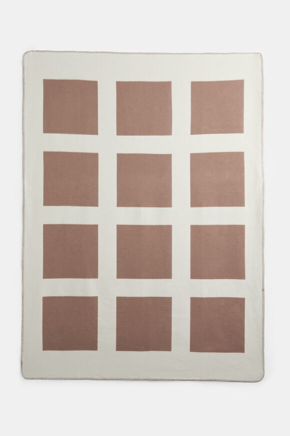 Grid Throw  Biscoff  hi-res