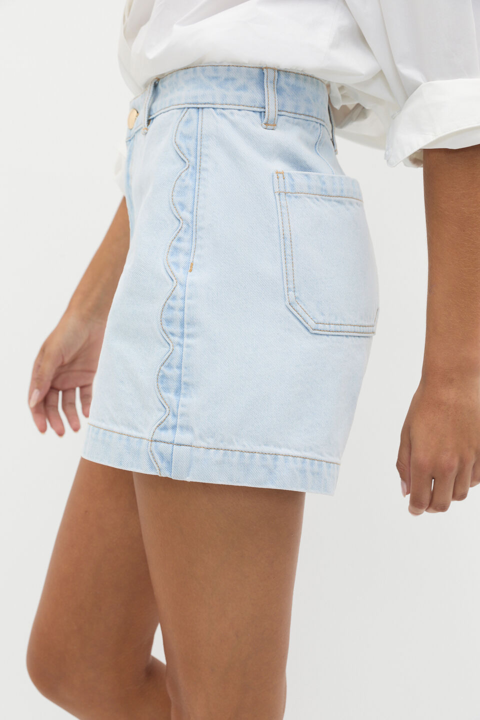 Denim Scallop Short  Cornflower Wash