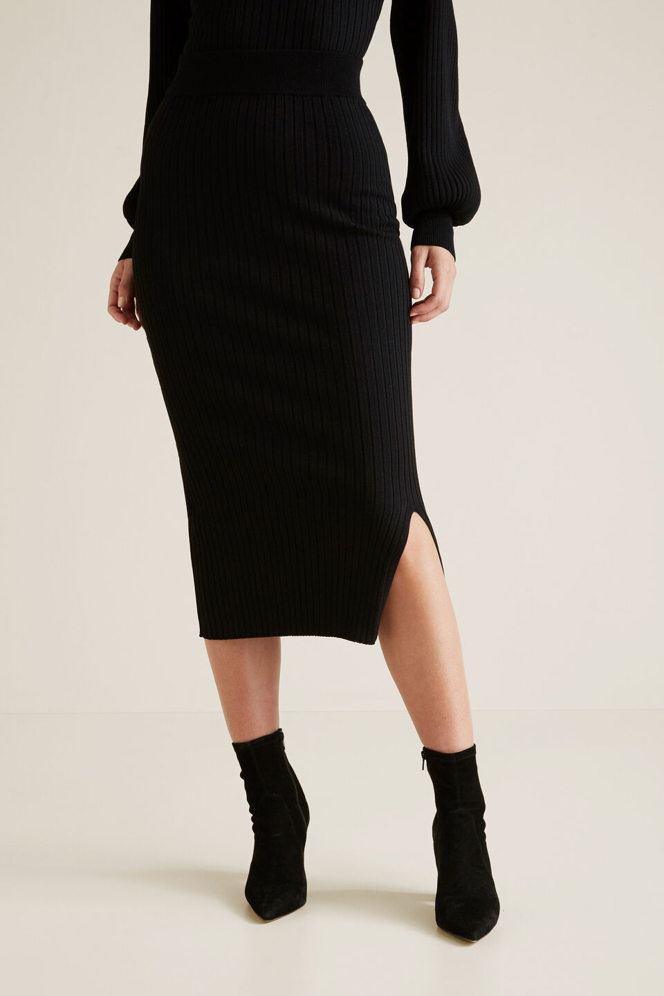 Ribbed Crepe Knit Skirt  