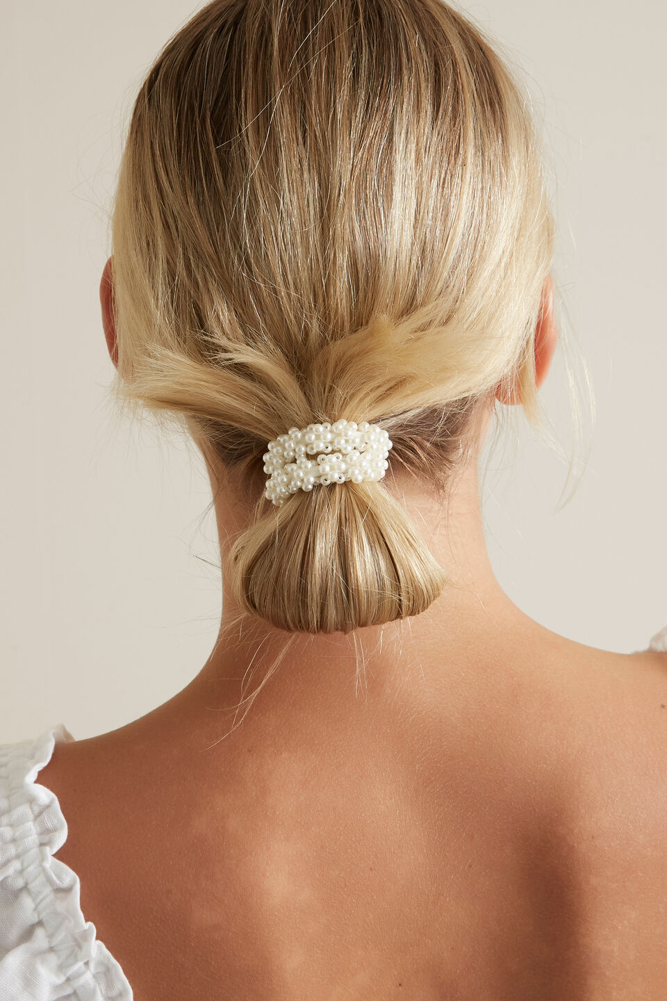 Pearl Scrunchie Pack  