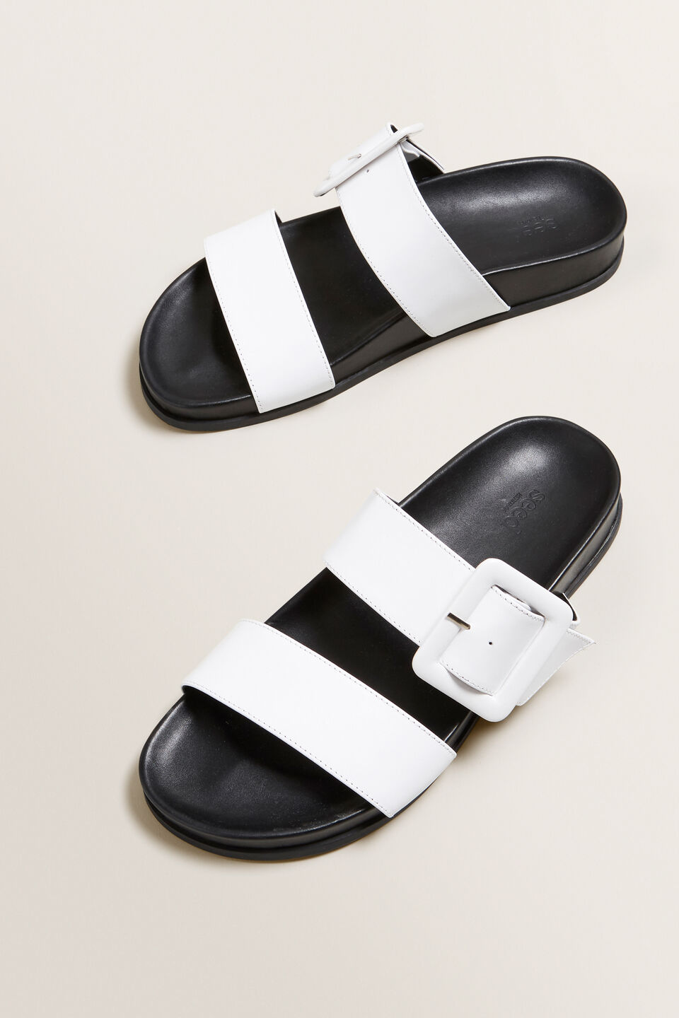 Lilly Footbed Sandal  1