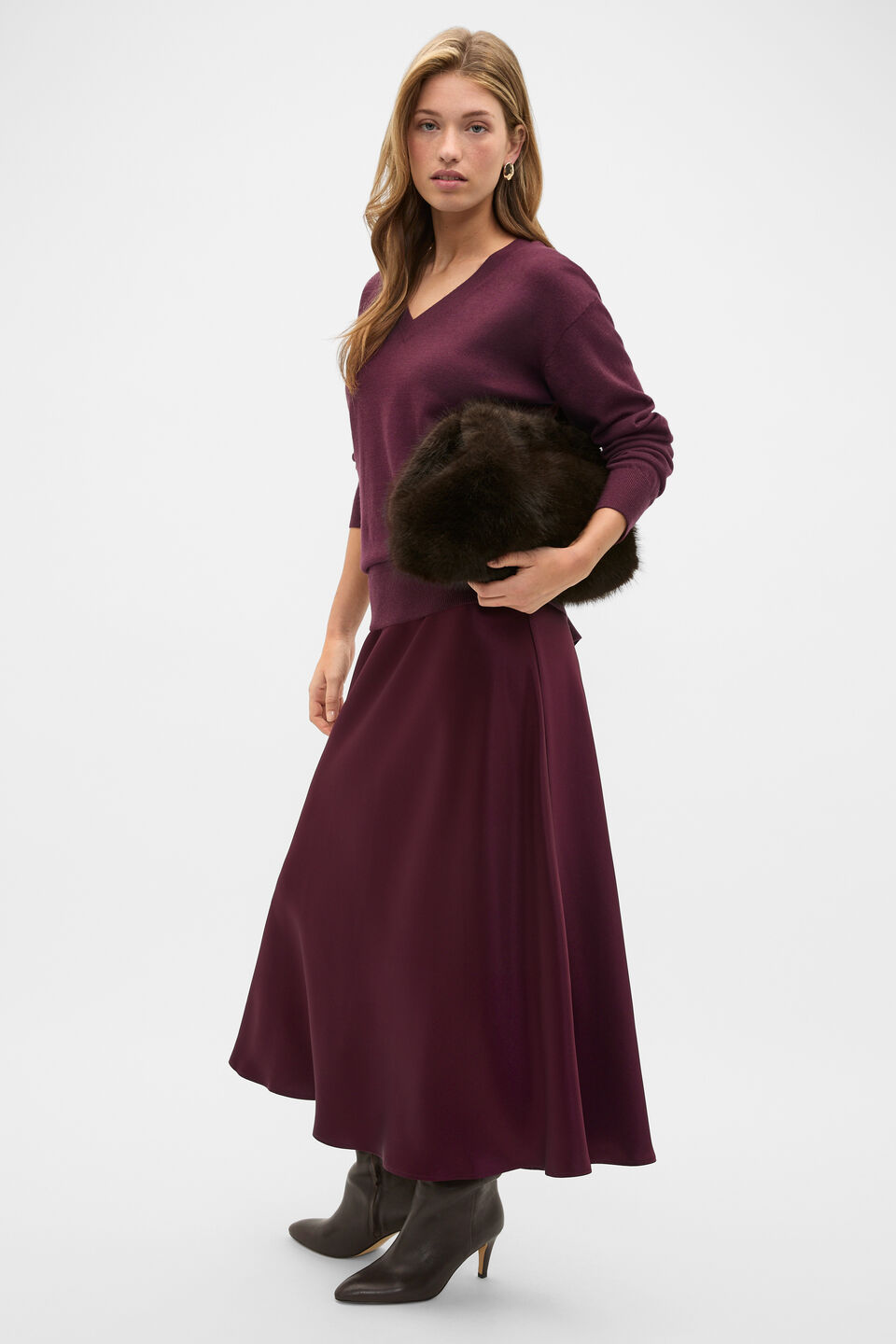 Australian Merino V Neck Knit  Plum Red