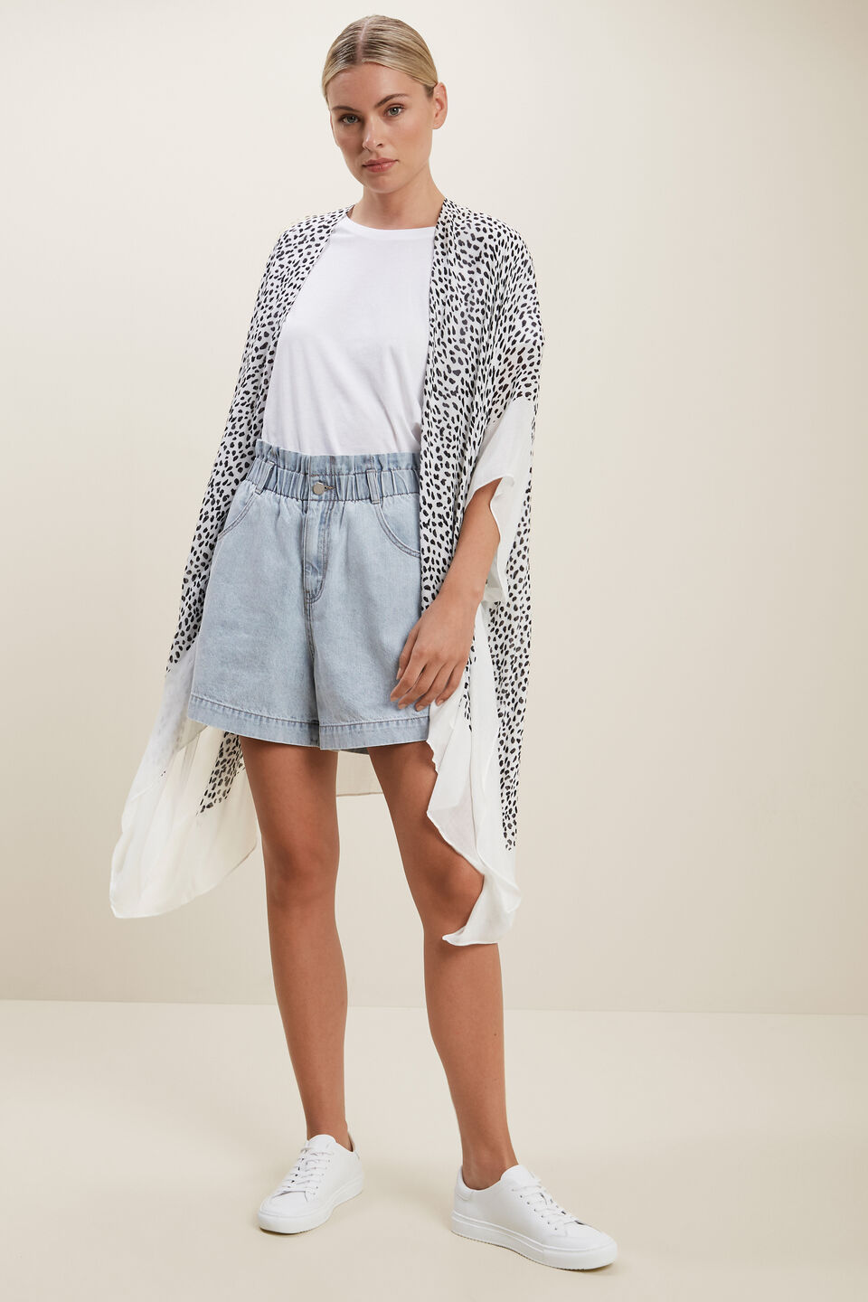 Summer Poncho  Black Cloud Cream