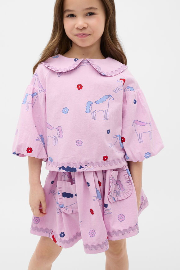 Horse Top  Orchid  hi-res