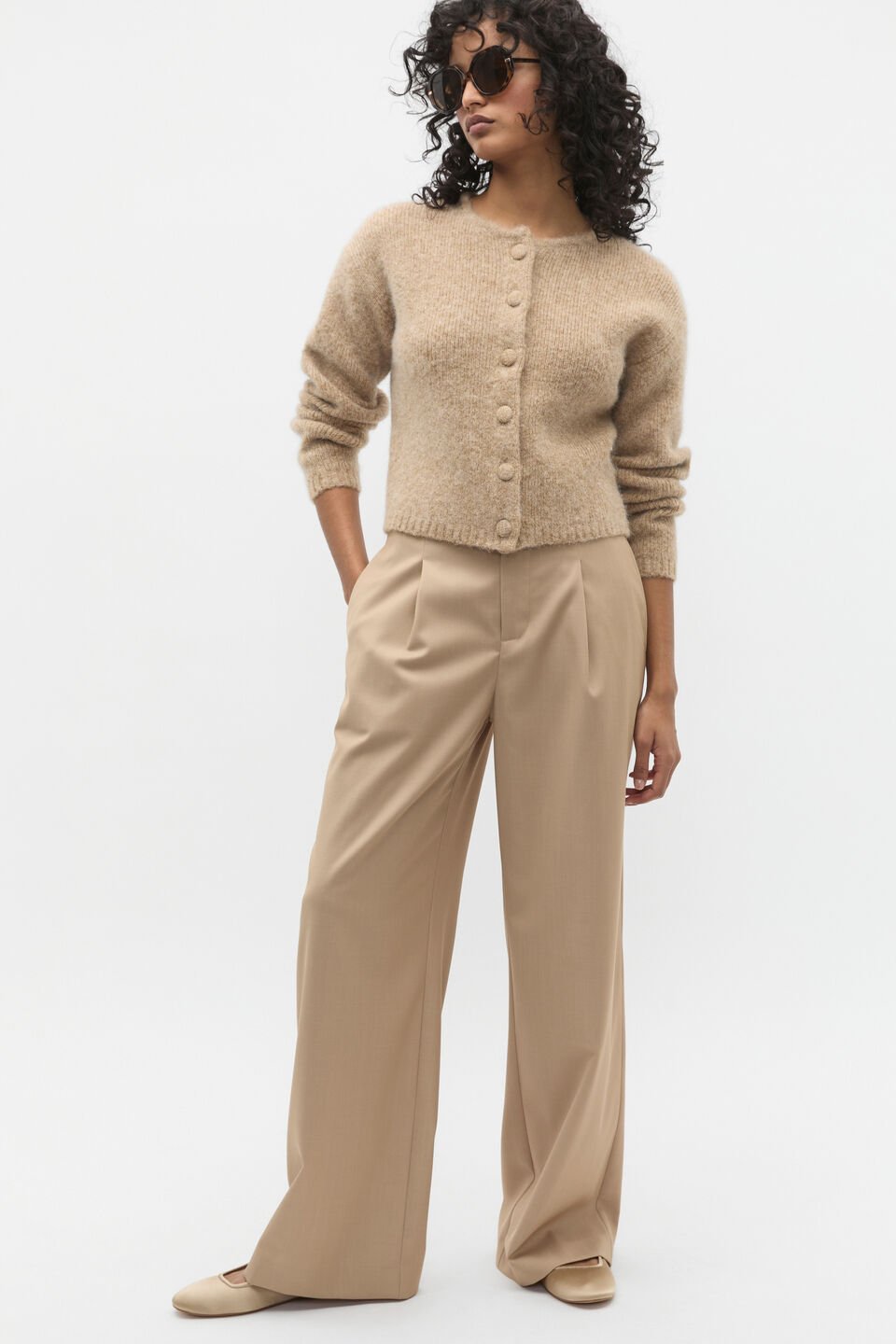 Lofty Cropped Button Cardigan  Rye Marle