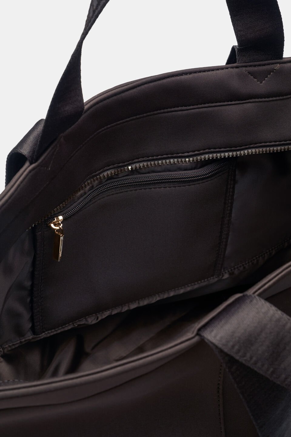 Seed Overnight Tech Tote  Coffee Bean